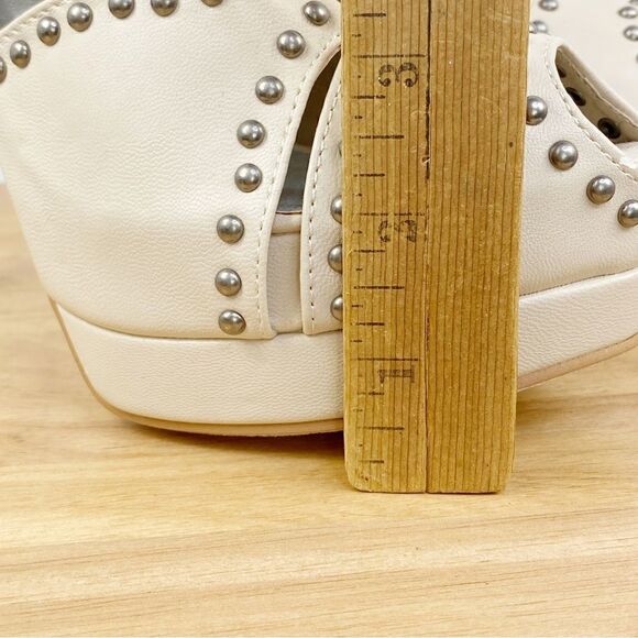 C Label Jocelyn 66 Studded Platform Bootie Heels Bone Cream 8 Peep Toe - Picture 12 of 12